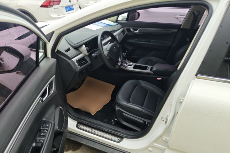 GEELY Emgrand GS 2018 #16 GEELY Emgrand GS 2018 car image #16