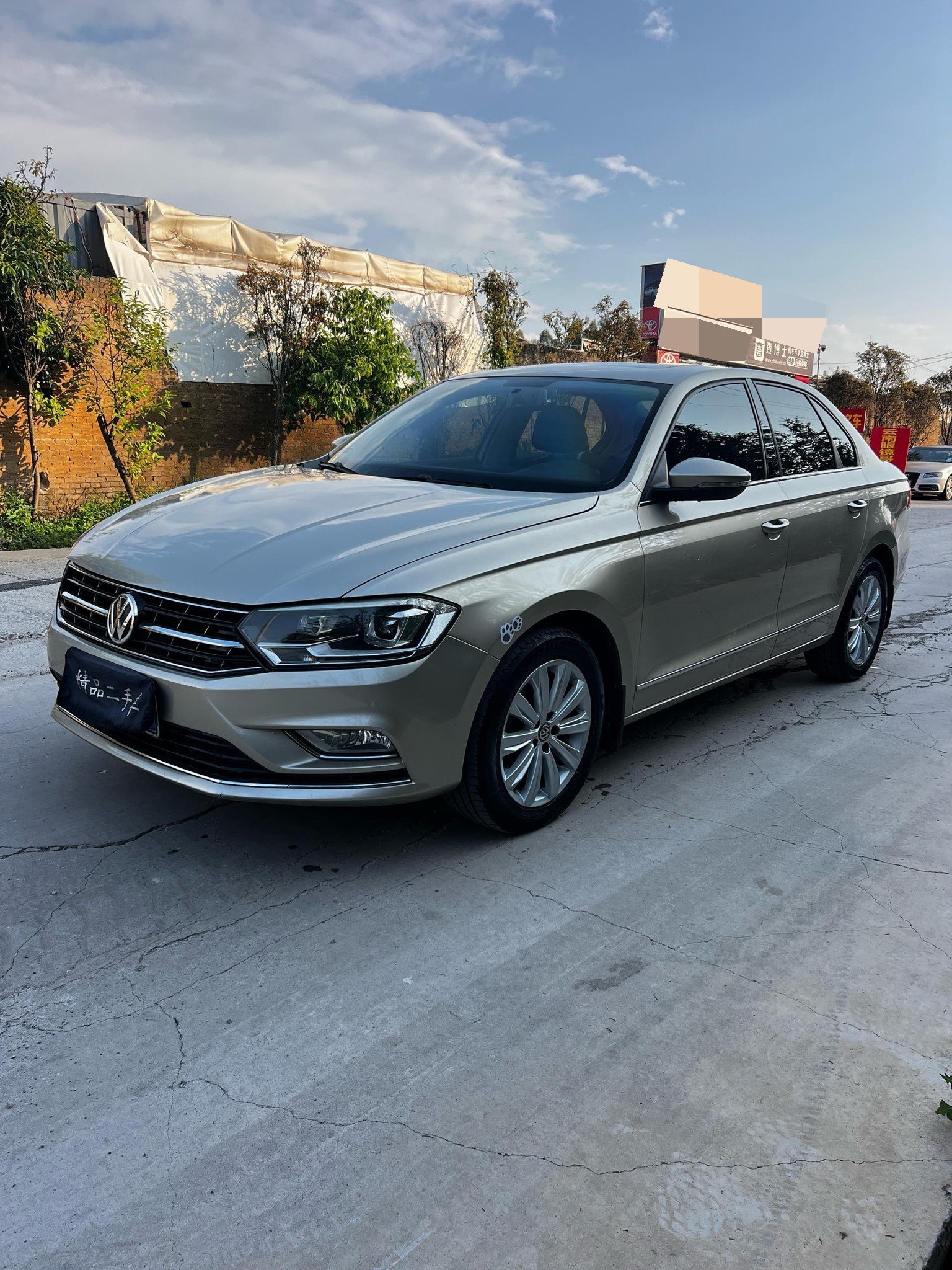 2018 2018 car image