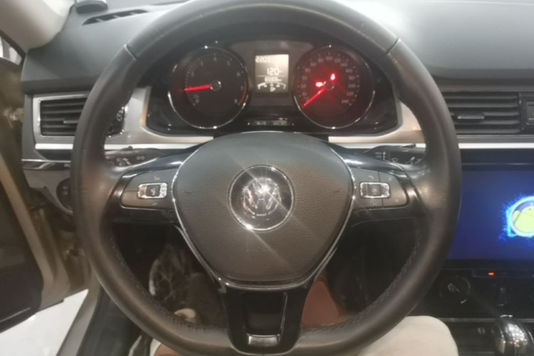 Volkswagen Bora 2018 #11 Volkswagen Bora 2018 car image #11