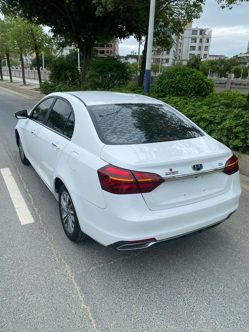 GEELY Emgrand 2019 #4 GEELY Emgrand 2019 صورة سيارة #4