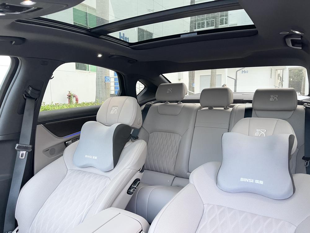 BYD Han 2024 car image #17