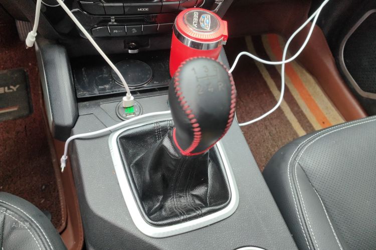 GEELY Vision X6 2017 imagem de carro #16