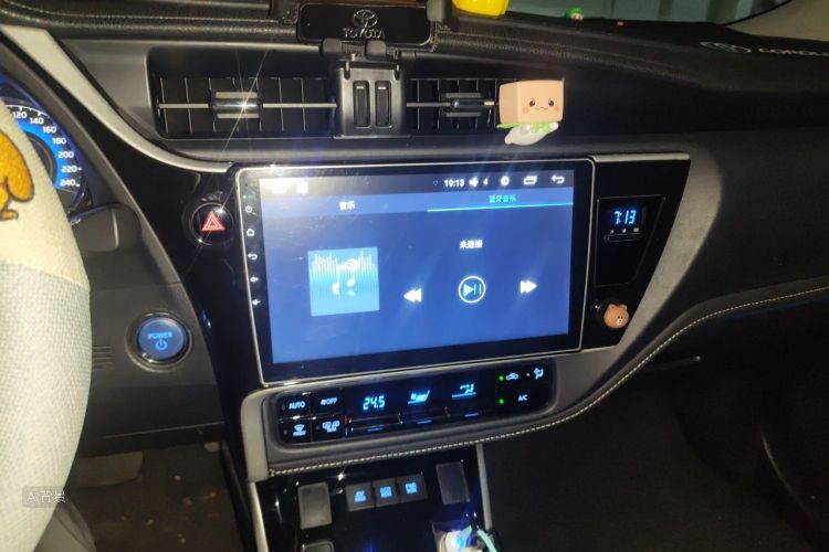 Toyota Corolla 2017 car image #15