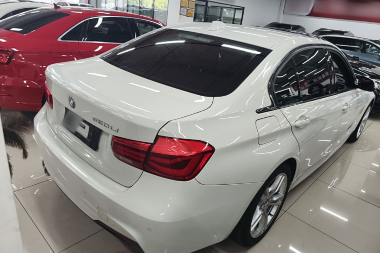 BMW 3 Series 2019 car image #7
