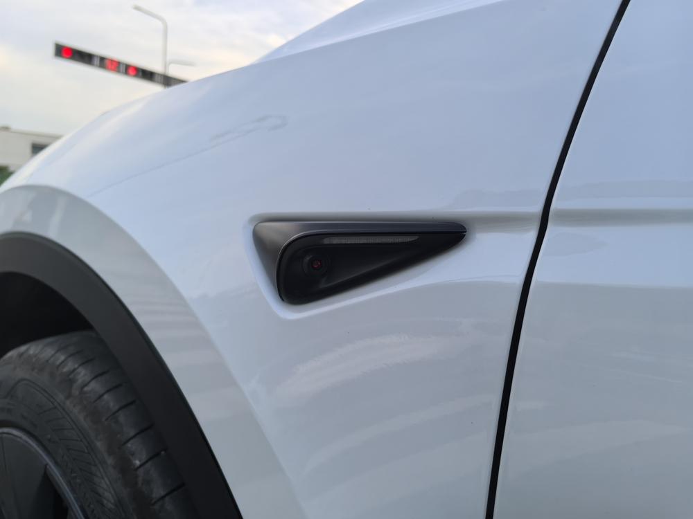 Tesla Model Y 2024 #12 Tesla Model Y 2024 car image #12