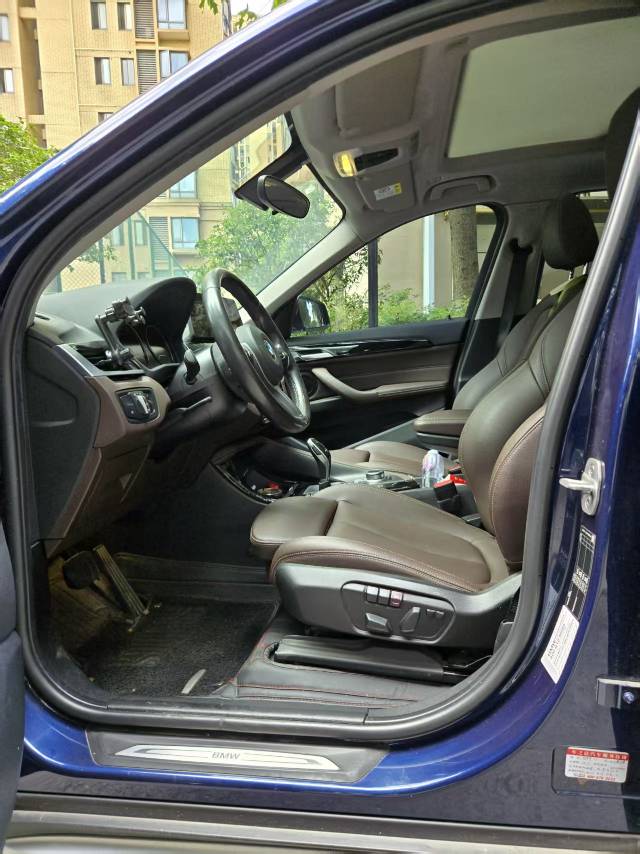 BMW X1 2020 car image #2
