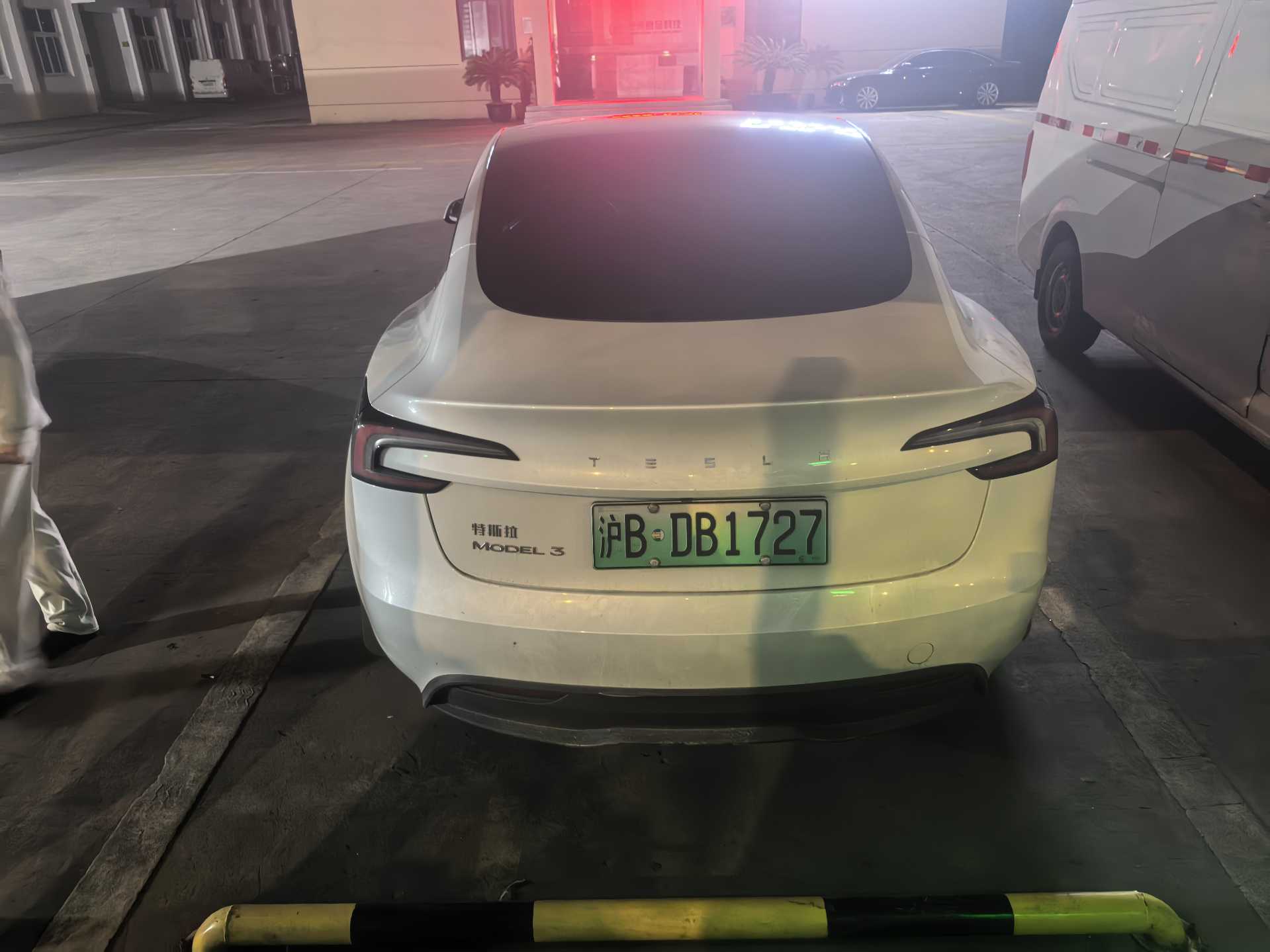 Tesla Model 3 2024 #4 Tesla Model 3 2024 car image #4