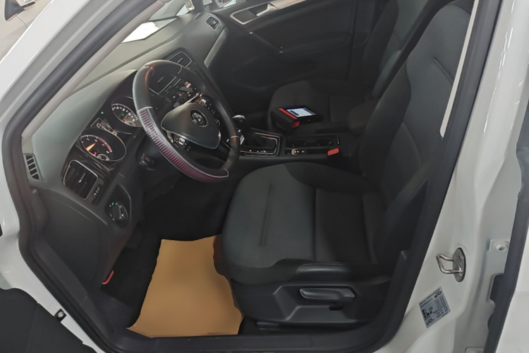 Volkswagen Golf 2019 #15 Volkswagen Golf 2019 car image #15