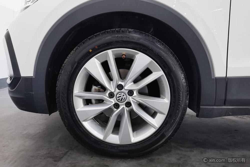 Volkswagen T-Cross 2020 car image #8
