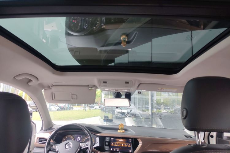 Volkswagen Tharu 2019 immagine di auto #20