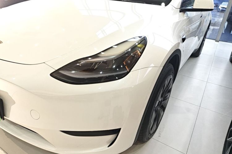 Tesla Model Y 2024 #23 Tesla Model Y 2024 immagine di auto #23