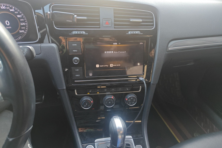 Volkswagen Golf 2019 #15 Volkswagen Golf 2019 car image #15