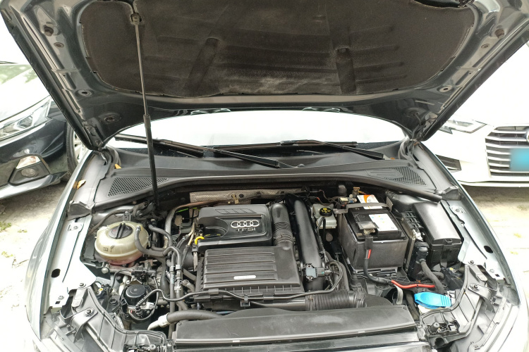 Audi A3 2019 car image #20