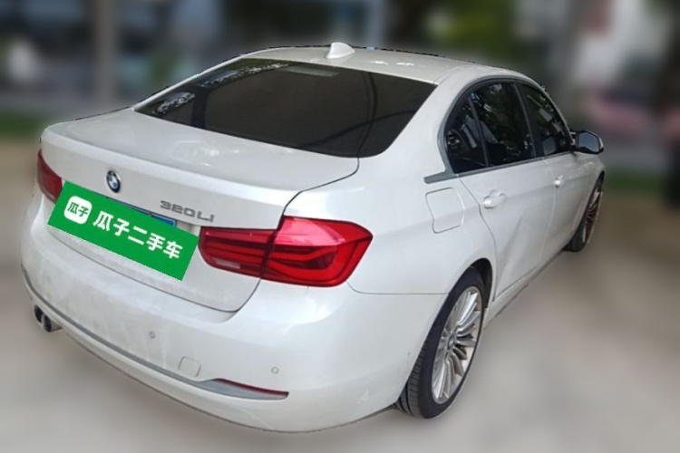 BMW 3 Series 2018 #7 BMW 3 Series 2018 car image #7