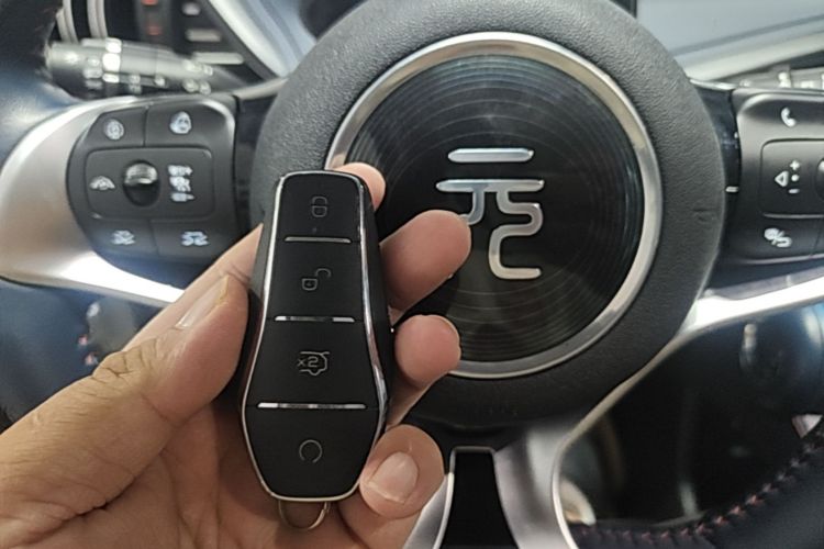 BYD Yuan Plus 2022 immagine di auto #14