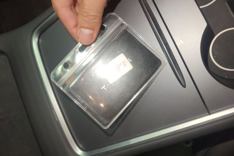 Tesla Model Y 2022 car image #9
