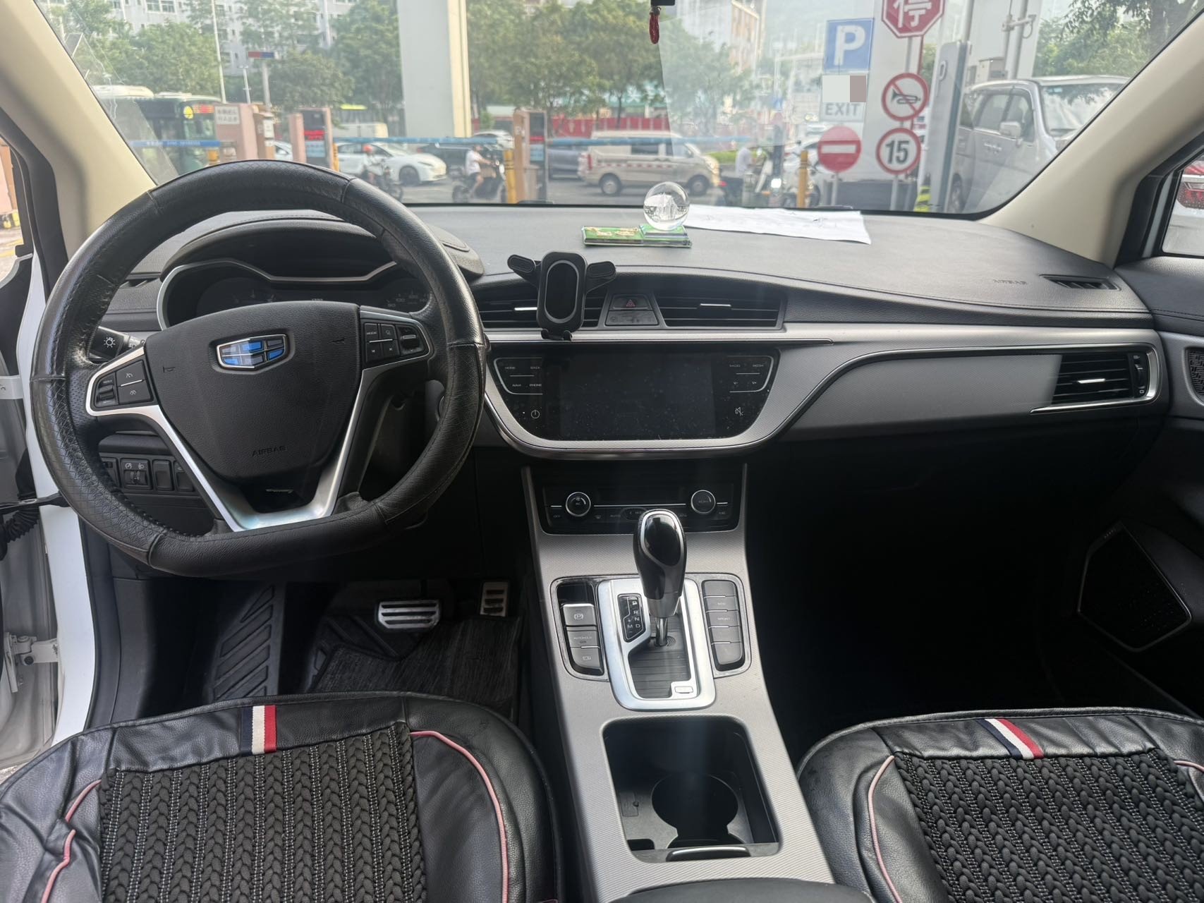 GEELY Emgrand GS 2018 изображение автомобиля #5