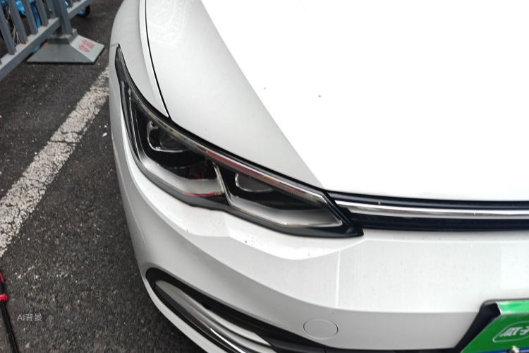 Volkswagen Golf 2023 car image #8