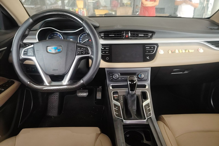 GEELY Emgrand 2018 #10 GEELY Emgrand 2018 car image #10