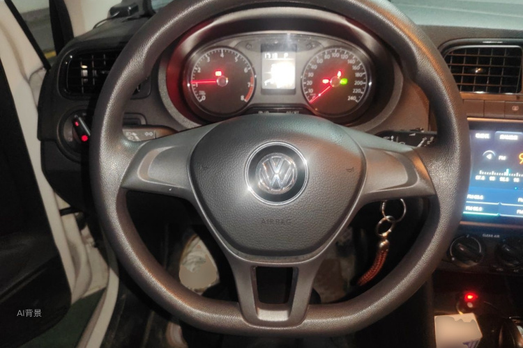 Volkswagen Polo 2019 car image #12
