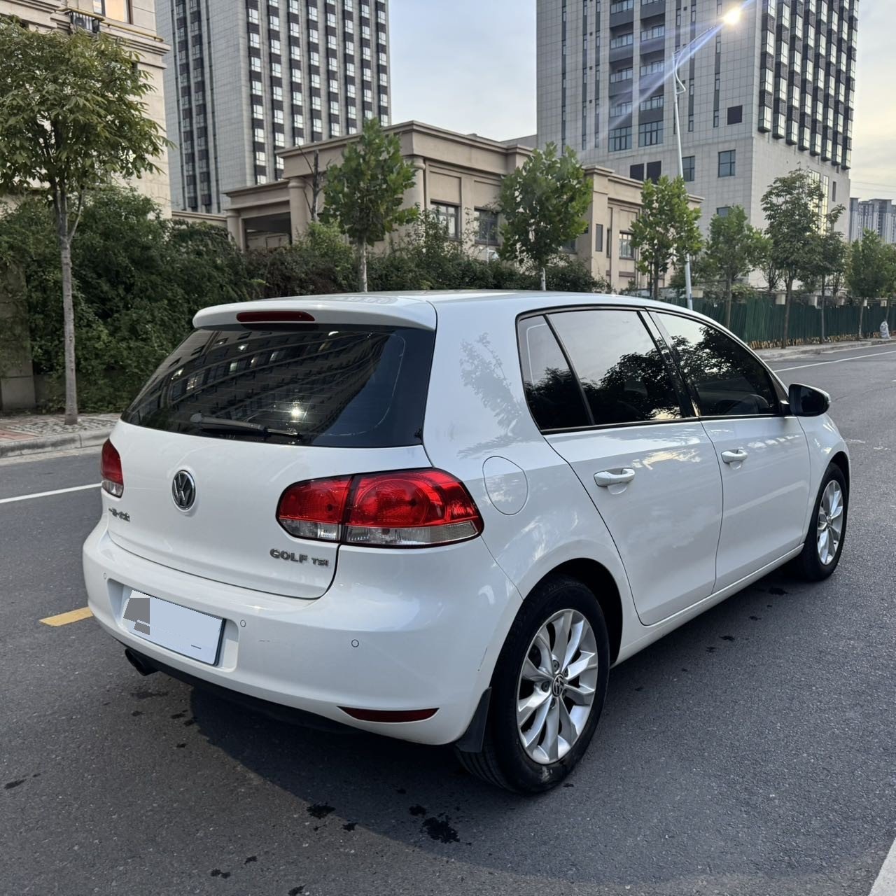 Volkswagen Golf 2013 car image #6