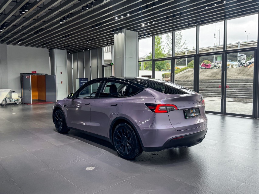 Tesla Model Y 2022 car image #5