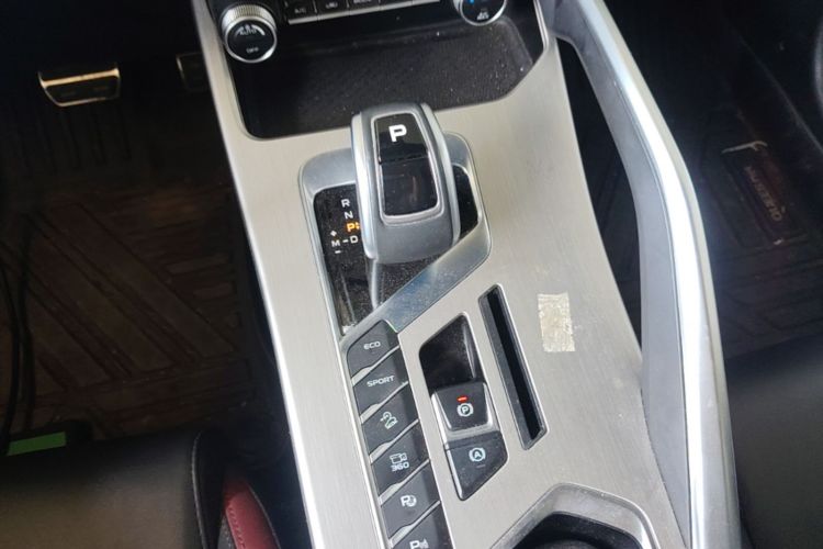 GEELY Coolray 2021 image de voiture #14