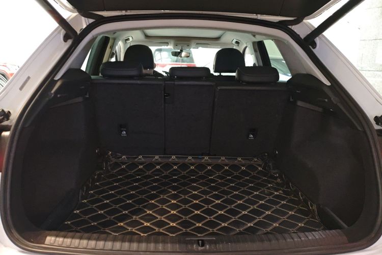 Audi Q3 2019 #19 Audi Q3 2019 car image #19