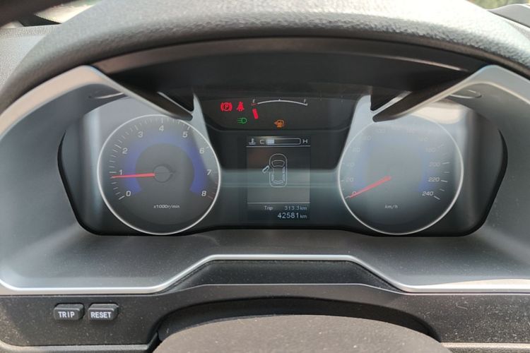 GEELY Emgrand 2016 #12 GEELY Emgrand 2016 car image #12
