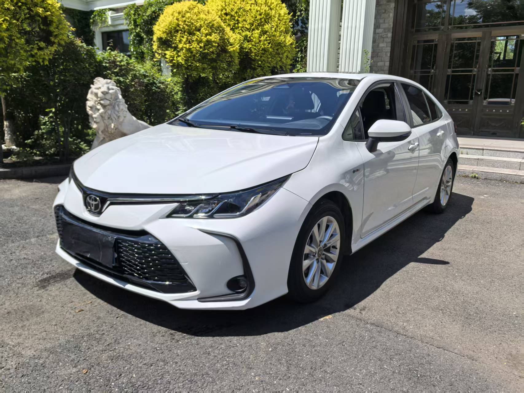 Toyota Corolla 2025 car image #3
