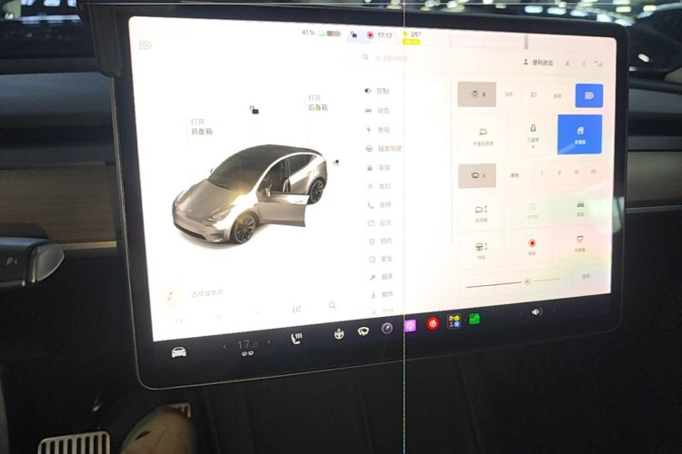 Tesla Model Y 2021 #13 Tesla Model Y 2021 car image #13