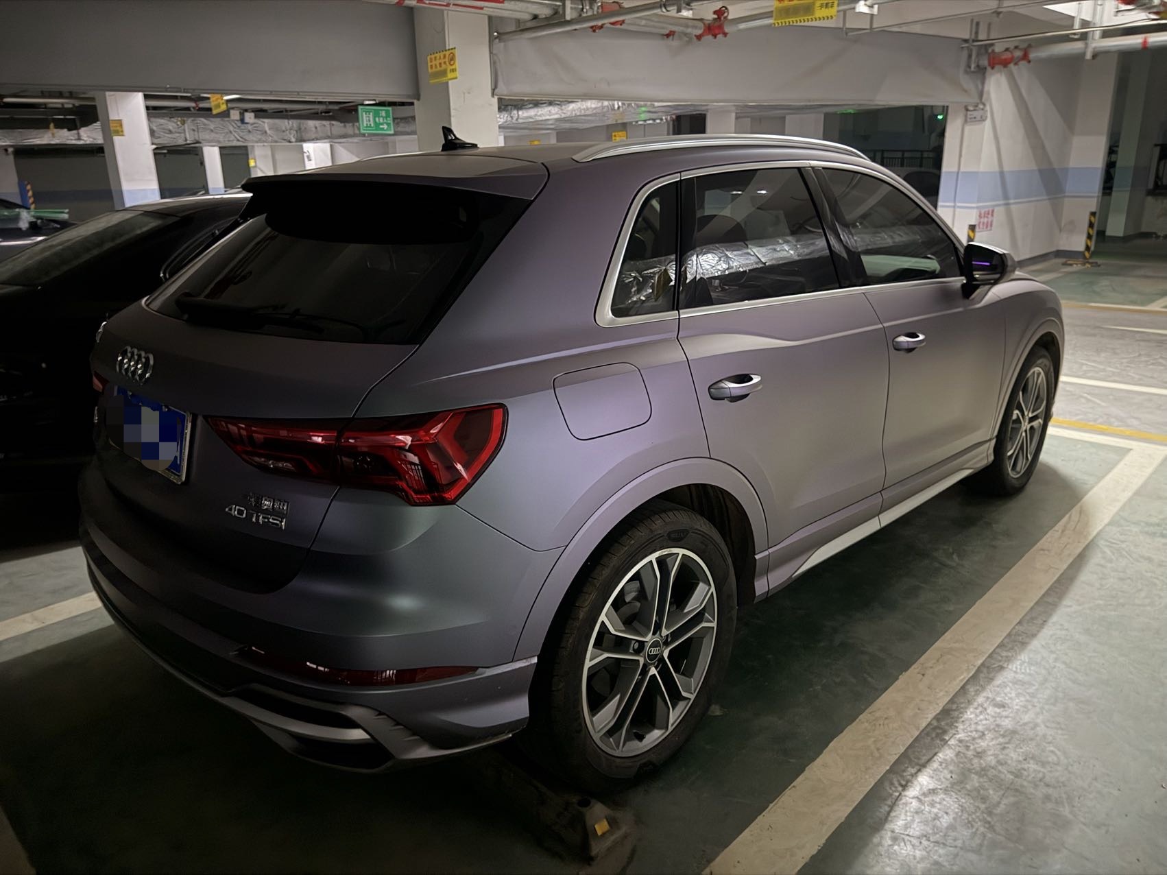 Audi Q3 2022 car image #2