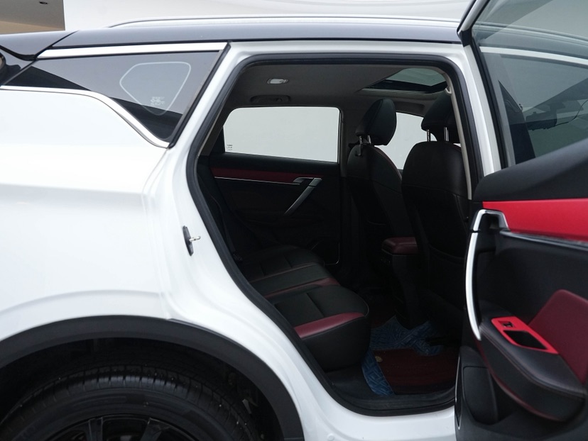 GEELY Coolray 2022 car image #7