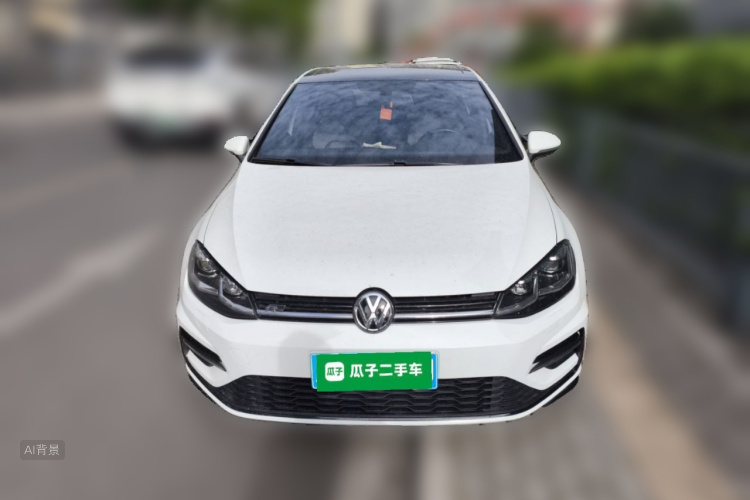 Volkswagen Golf 2018 car image #3