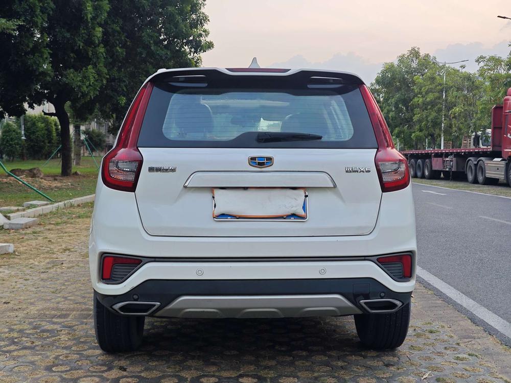 GEELY Vision X6 2018 image de voiture #6