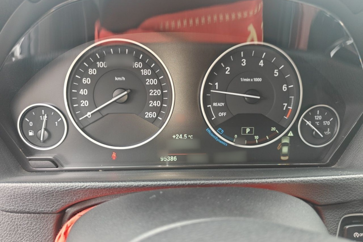 BMW 3 Series 2019 #16 BMW 3 Series 2019 car image #16