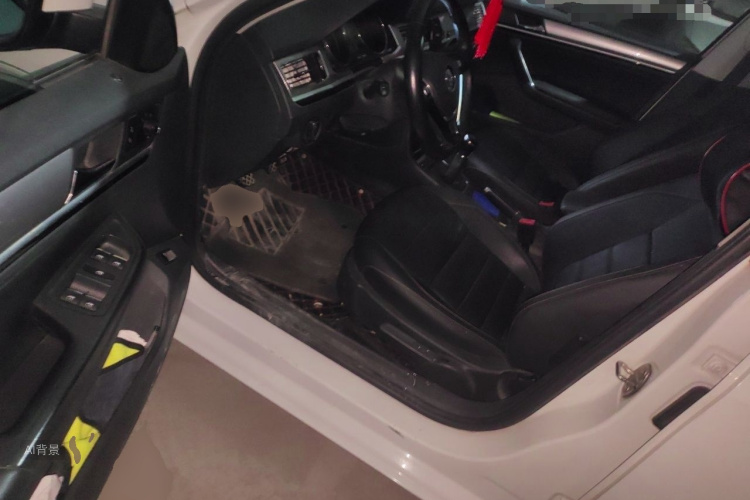 Volkswagen Bora 2018 car image #18