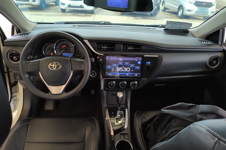 Toyota Corolla 2019 car image #10