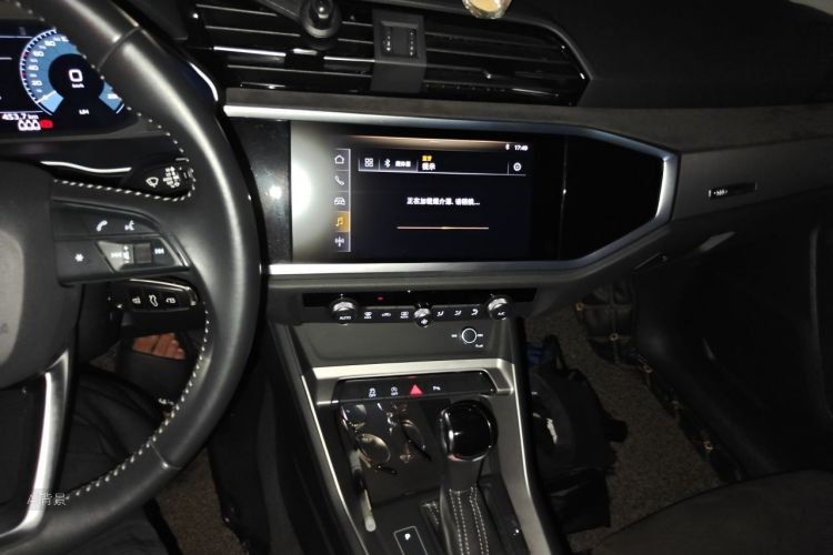 Audi Q3 2019 #15 Audi Q3 2019 car image #15