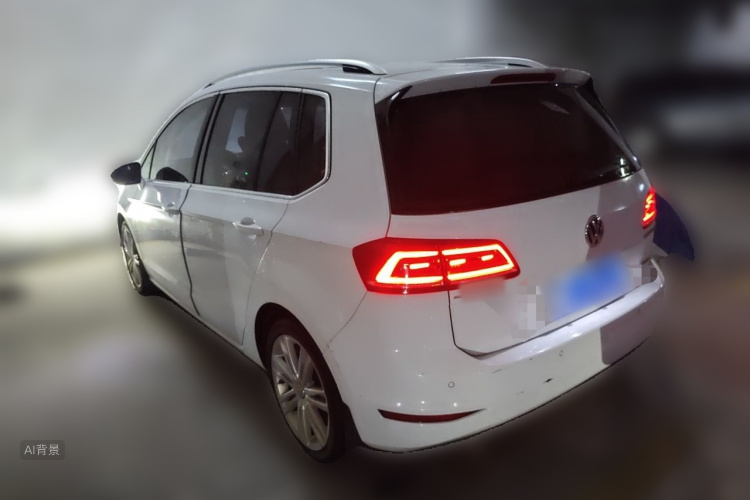Volkswagen Golf 2019 car image #5