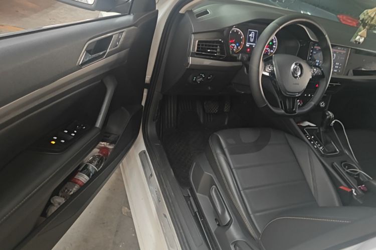 Volkswagen Lavida 2020 car image #16