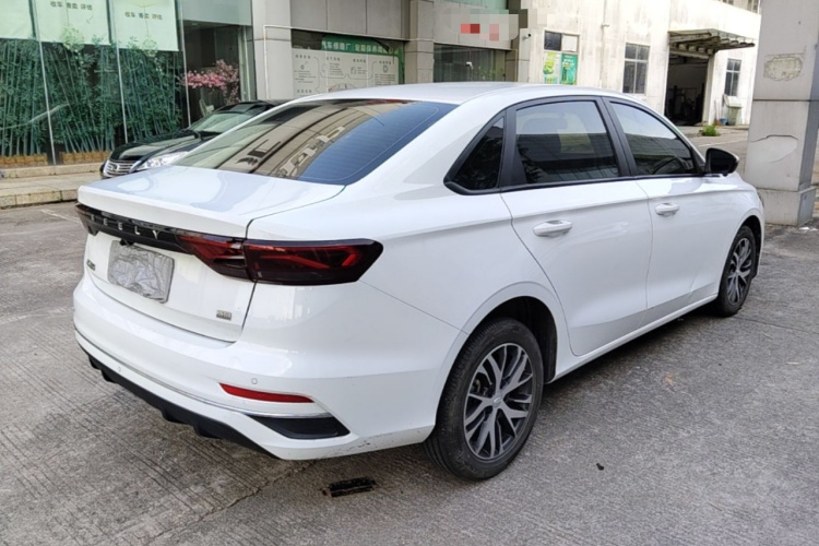 GEELY Emgrand 2024 car image #7