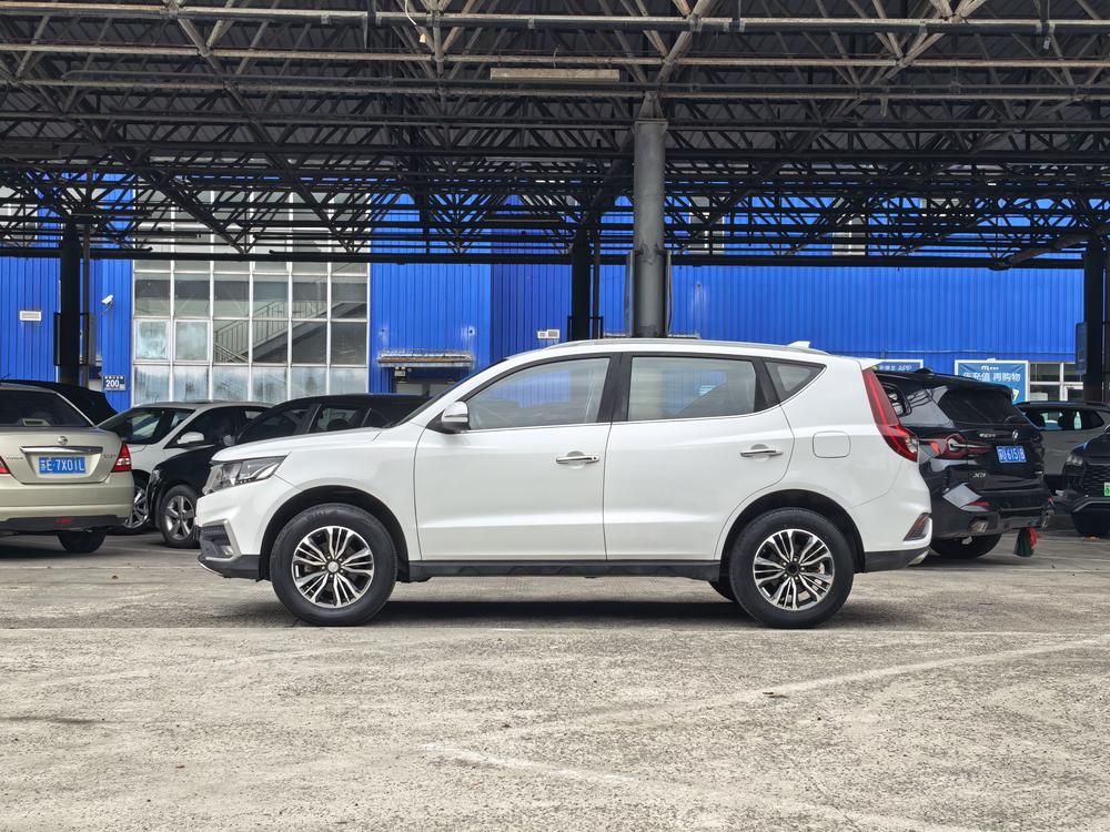 GEELY Vision X6 2018 car image #3