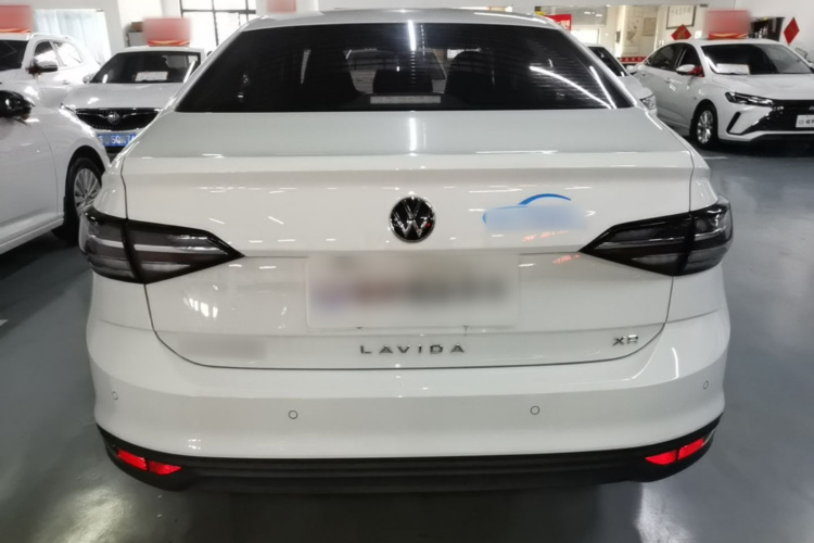 Volkswagen Lavida 2025 car image #6