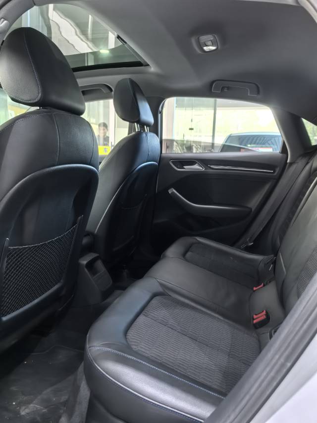 Audi A3 2019 car image #5