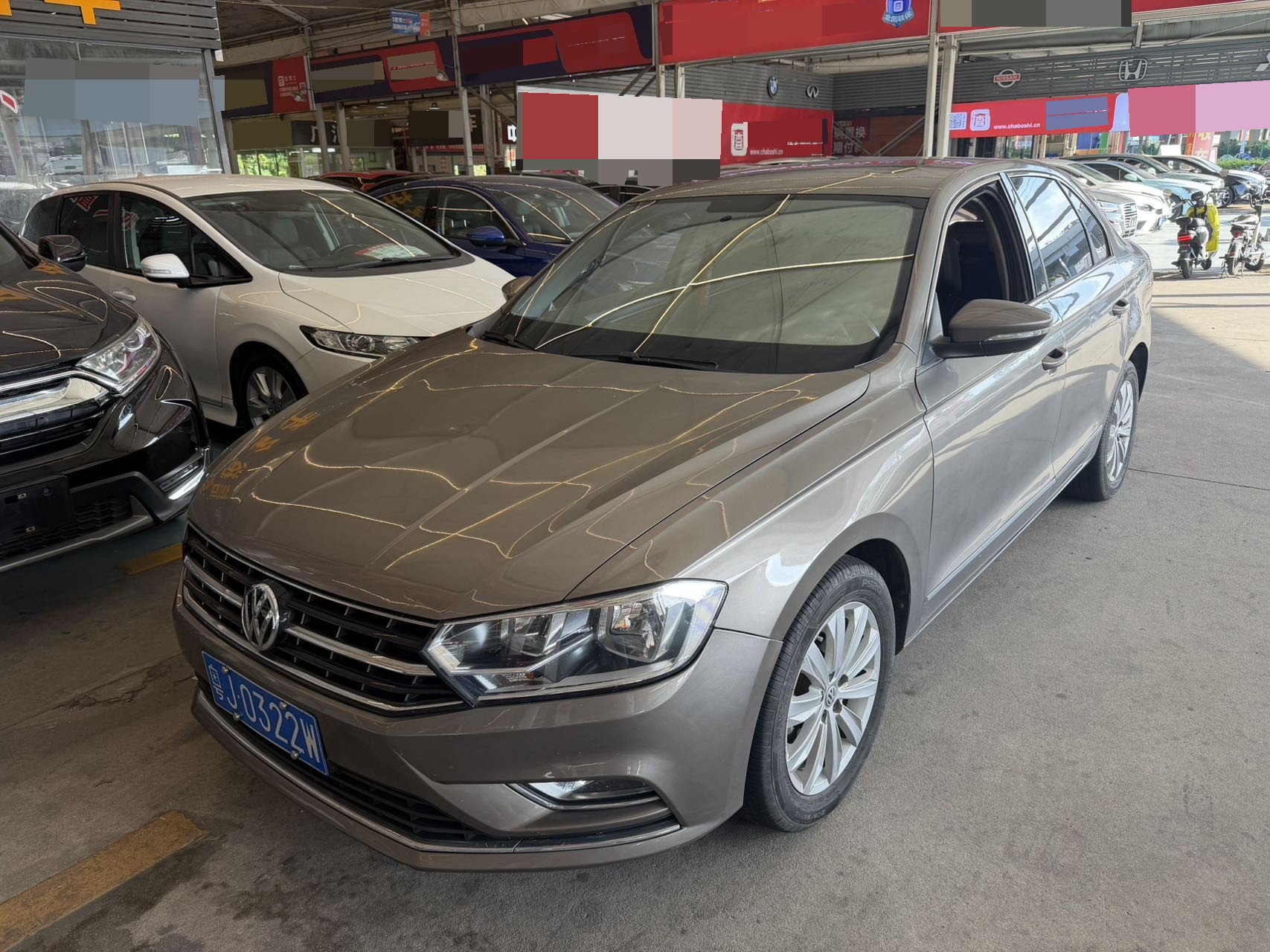 Volkswagen Bora 2016 car image 