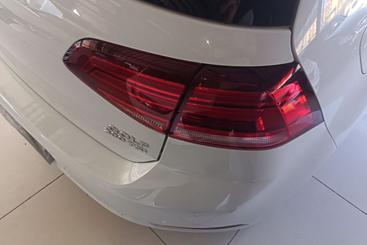 Volkswagen Golf 2019 صورة سيارة #8