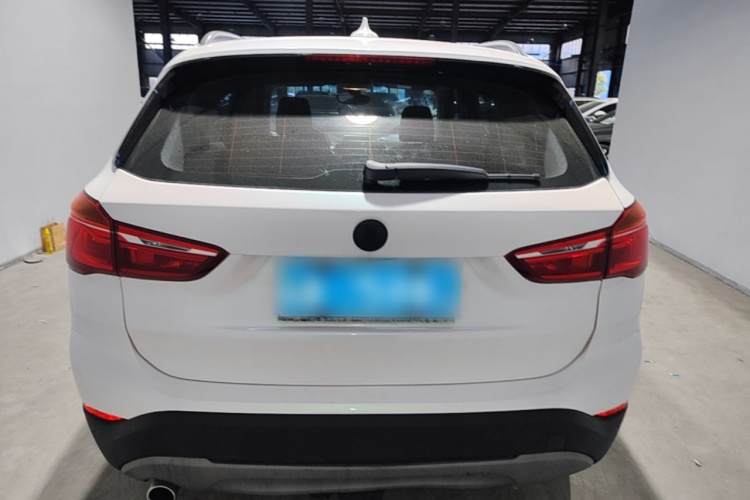 BMW X1 2019 #6 BMW X1 2019 car image #6