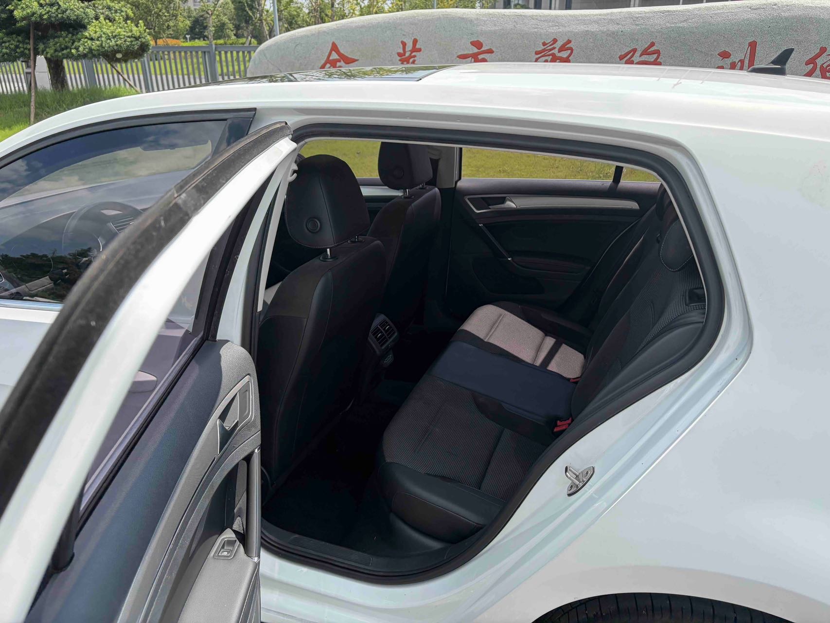 Volkswagen Golf 2019 #6 Volkswagen Golf 2019 car image #6