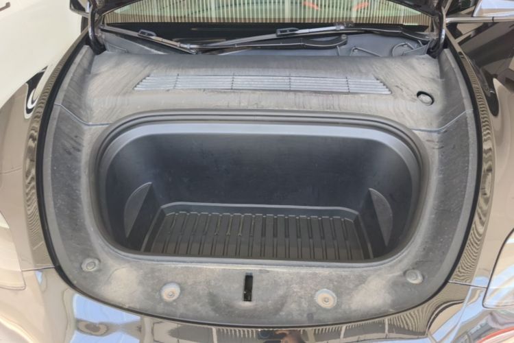 Tesla Model Y 2022 #20 Tesla Model Y 2022 car image #20